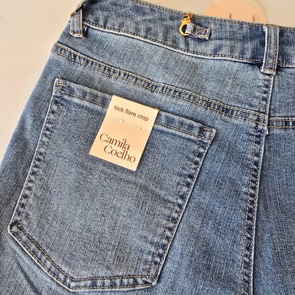 NWT Camila Coelho Kick Flare Crop Jeans Size 6 Blue - Picture 6 of 8